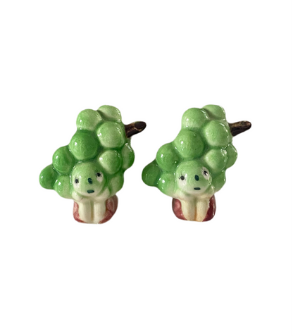 50s Anthropomorphic Grape Salt and Pepper Shakers