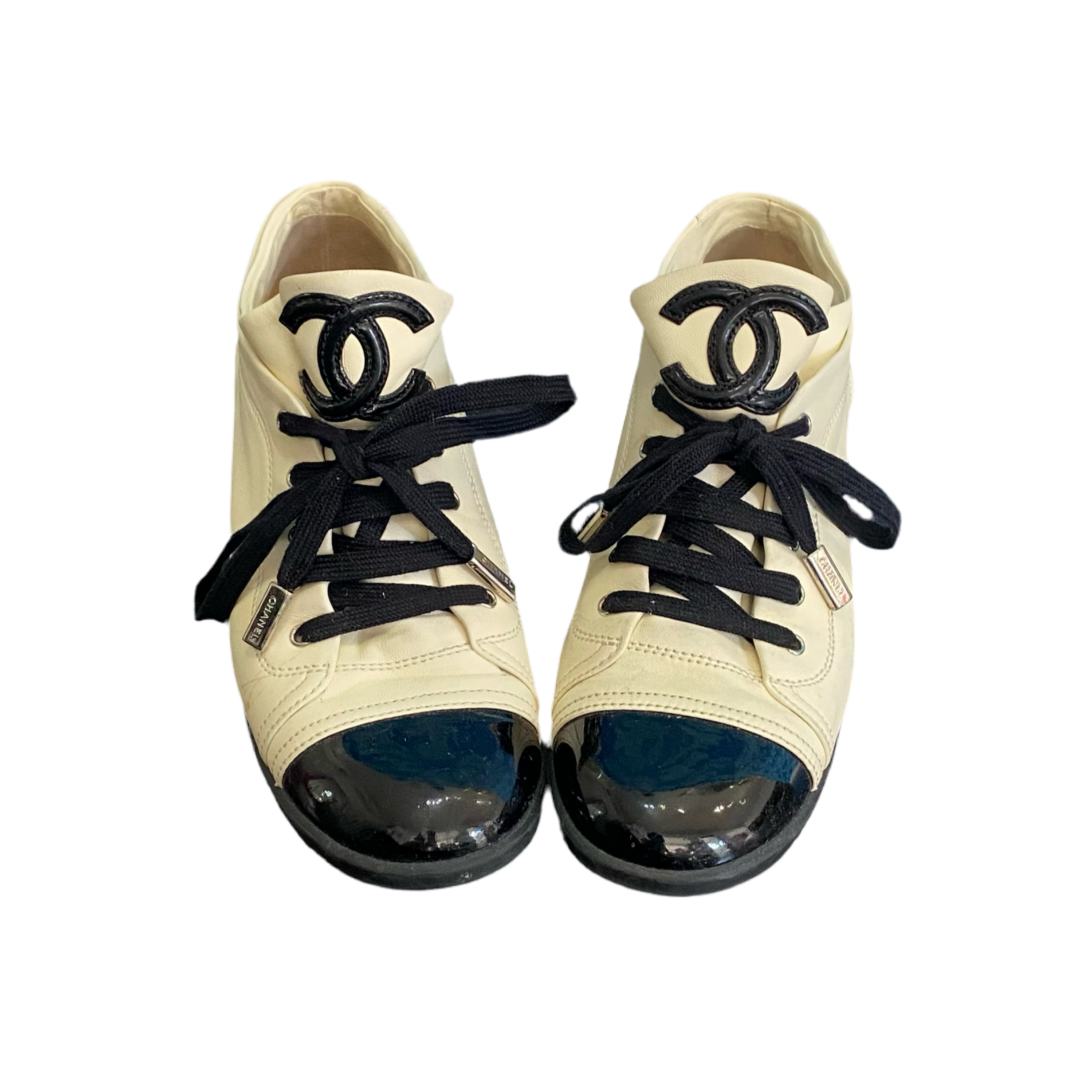 90s Chanel Sneakers Lambskin Chanel Logo Sneakers 39 – Twin Hearts